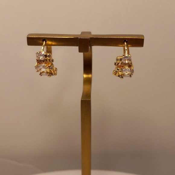 Hope Drop Earring Elephant With Zircon Gold Layered/Oro Laminado - Picture 3 of 15